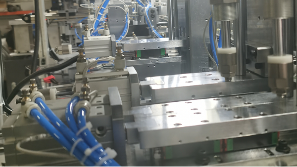 直线综合好色的应用领域